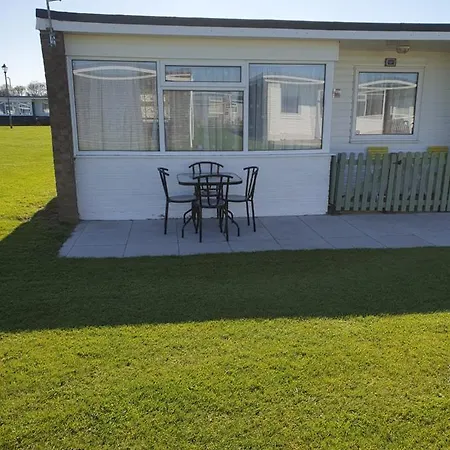 Sands Holiday Chalet Dog Friendly, Free Wifi, Swimming Pool And Club Passes Included Scratby Esterno foto
