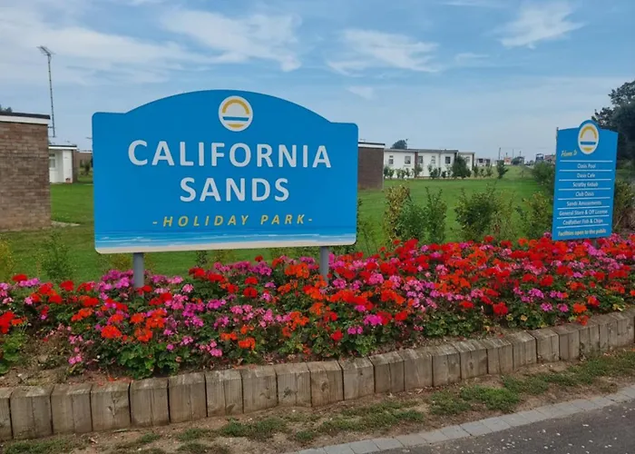 Sands Holiday Chalet Dog Friendly, Free Wifi, Swimming Pool And Club Passes Included